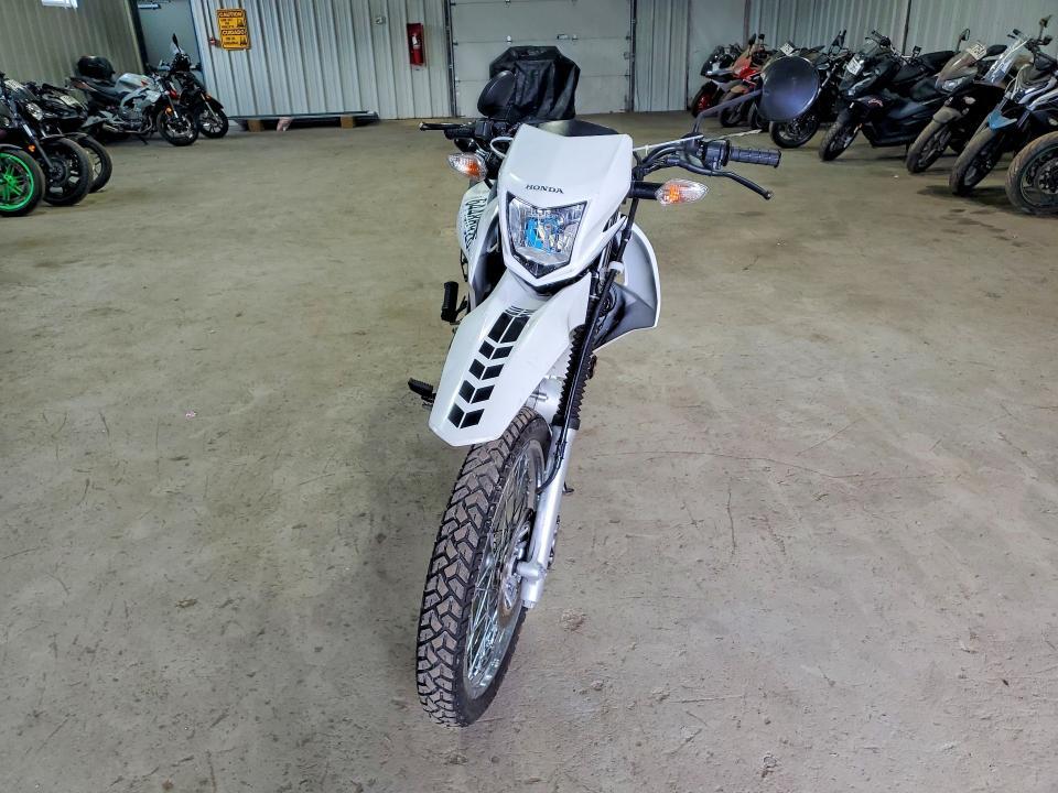 2023 HONDA XR150L E — Фото 2 из 9