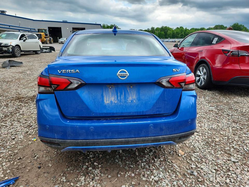 2020 NISSAN VERSA SV — Фото 6 из 13