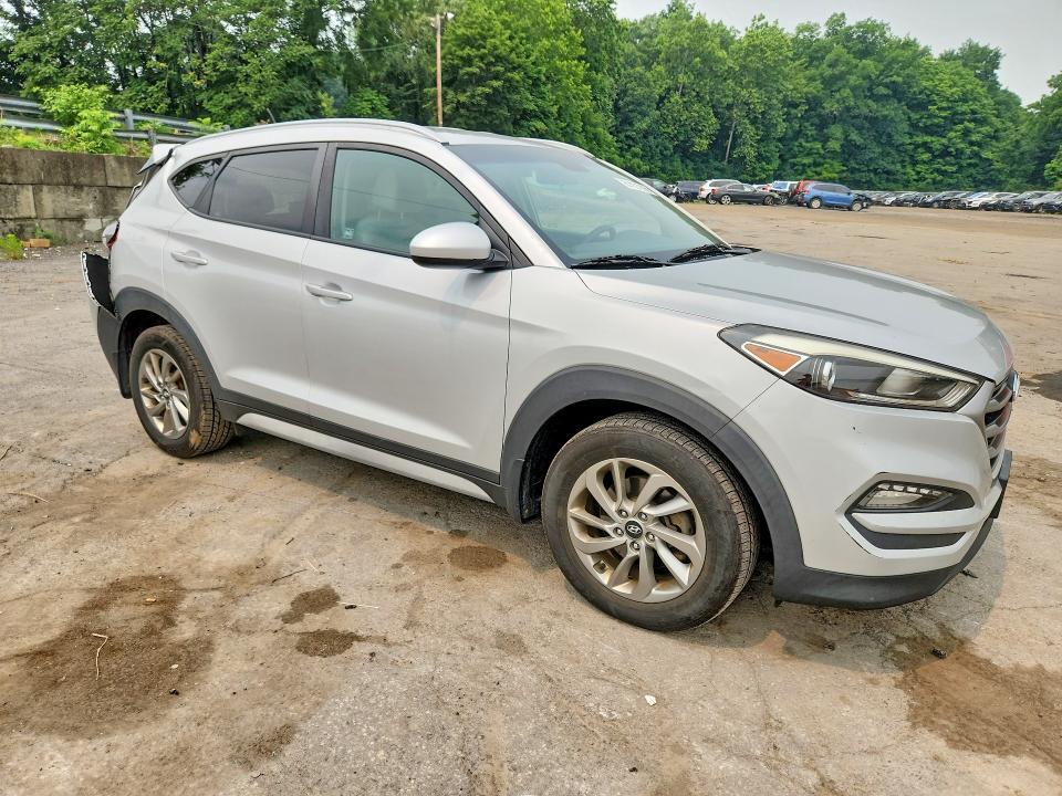 2017 HYUNDAI TUCSON SE — Фото 4 из 13