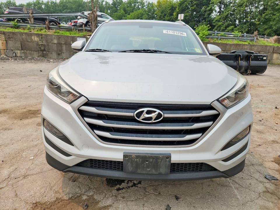 2017 HYUNDAI TUCSON SE — Фото 5 из 13