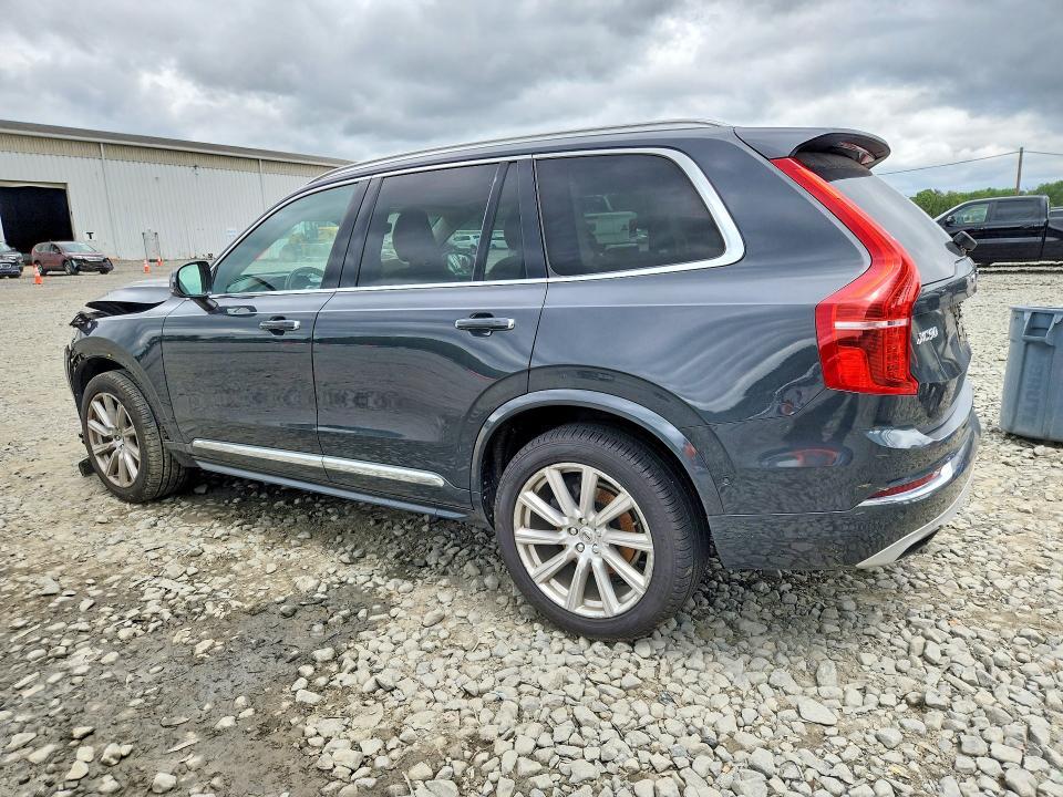 2016 VOLVO XC90 T6 — Фото 2 из 14