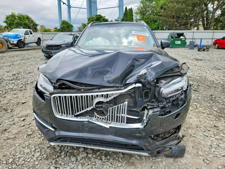 2016 VOLVO XC90 T6 — Фото 5 из 14