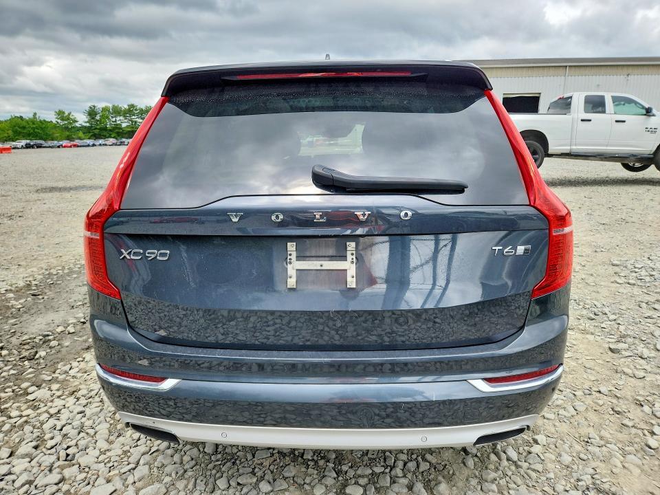 2016 VOLVO XC90 T6 — Фото 6 из 14