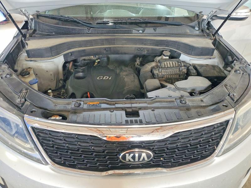 2014 KIA SORENTO LX — Фото 12 из 13
