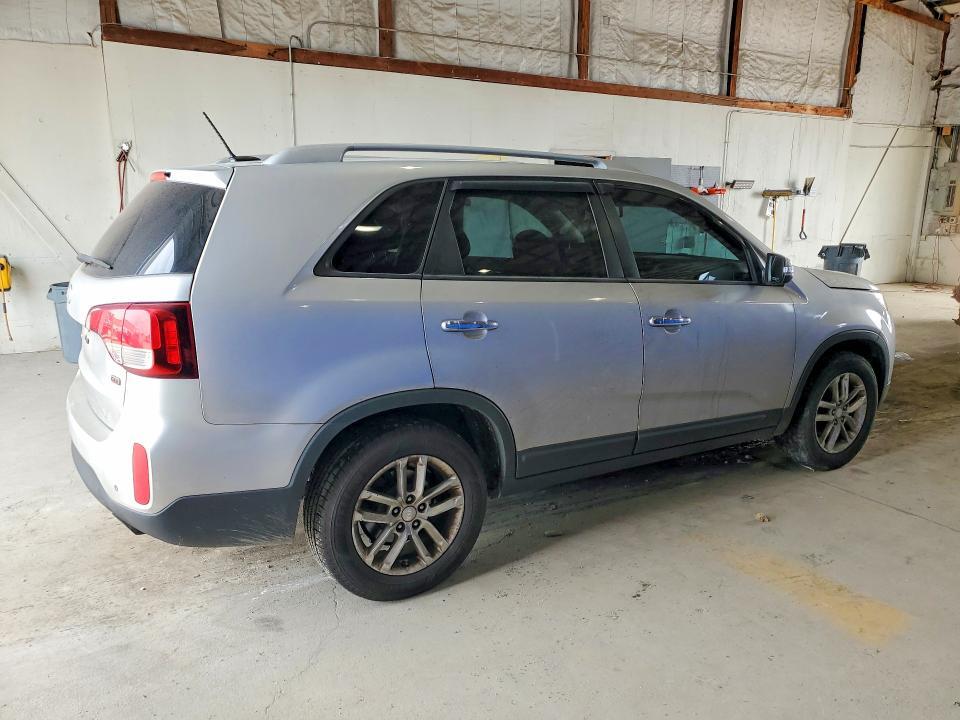 2014 KIA SORENTO LX — Фото 3 из 13