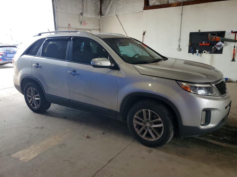 2014 KIA SORENTO LX — Фото 4 из 13