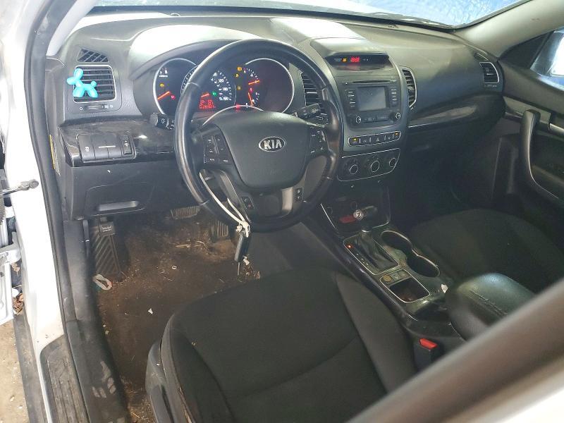 2014 KIA SORENTO LX — Фото 8 из 13