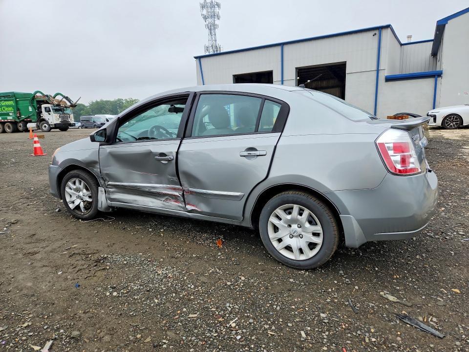 2012 NISSAN SENTRA 2.0 — Фото 2 из 12