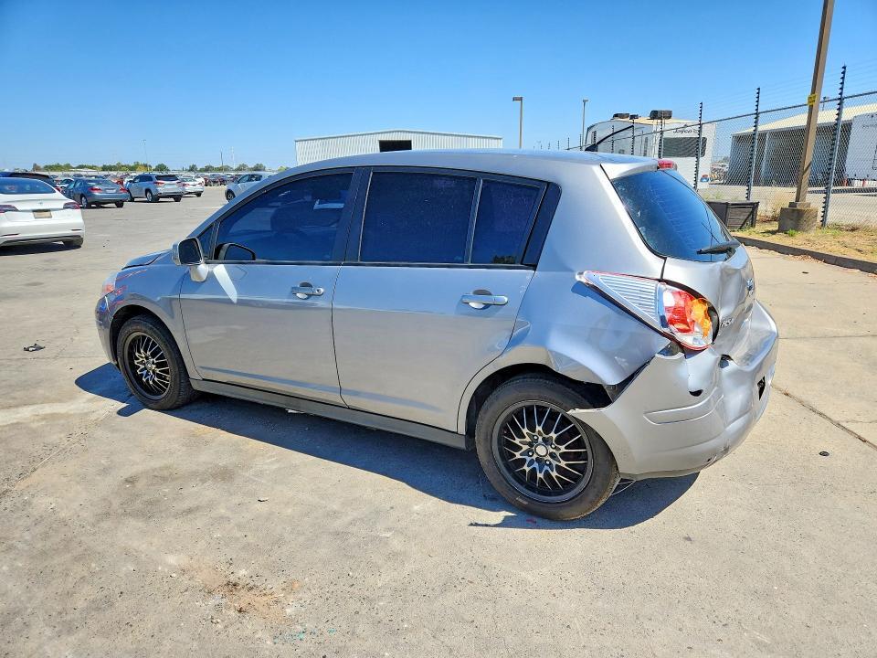 2012 NISSAN VERSA 1.8 S — Фото 2 из 12