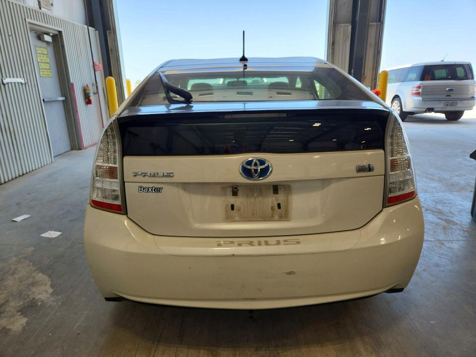 2011 TOYOTA PRIUS THREE — Фото 6 из 12