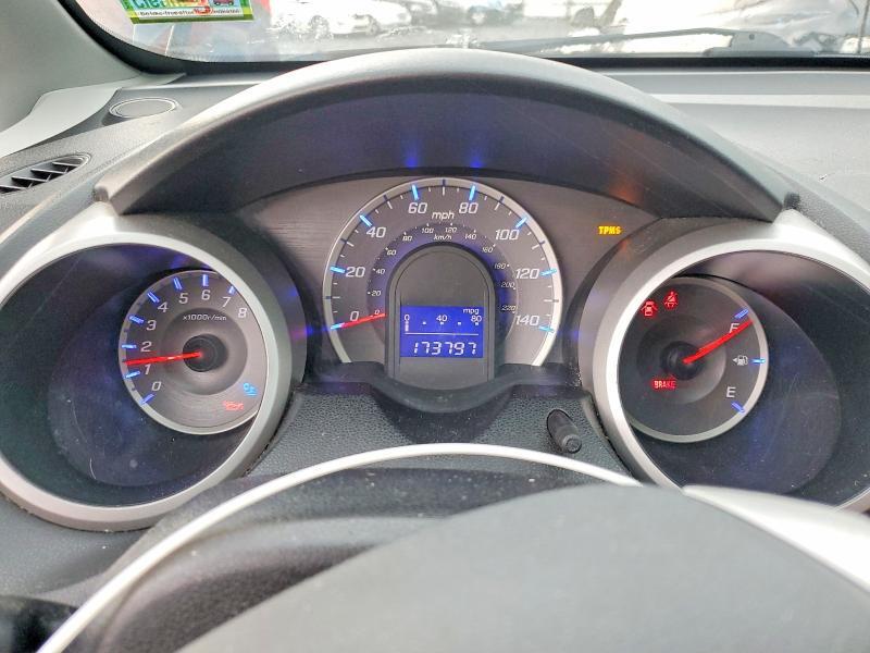 JHMGE8G42AC002712 2010 HONDA FIT photo no. 9
