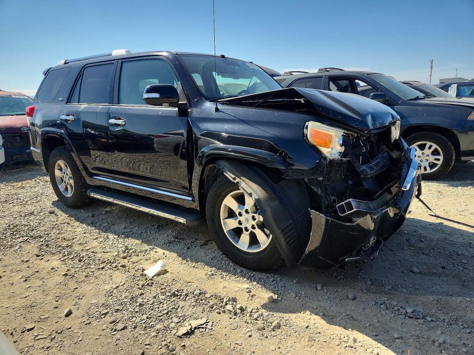 2010 TOYOTA 4RUNNER SR5 — Фото 4 из 13
