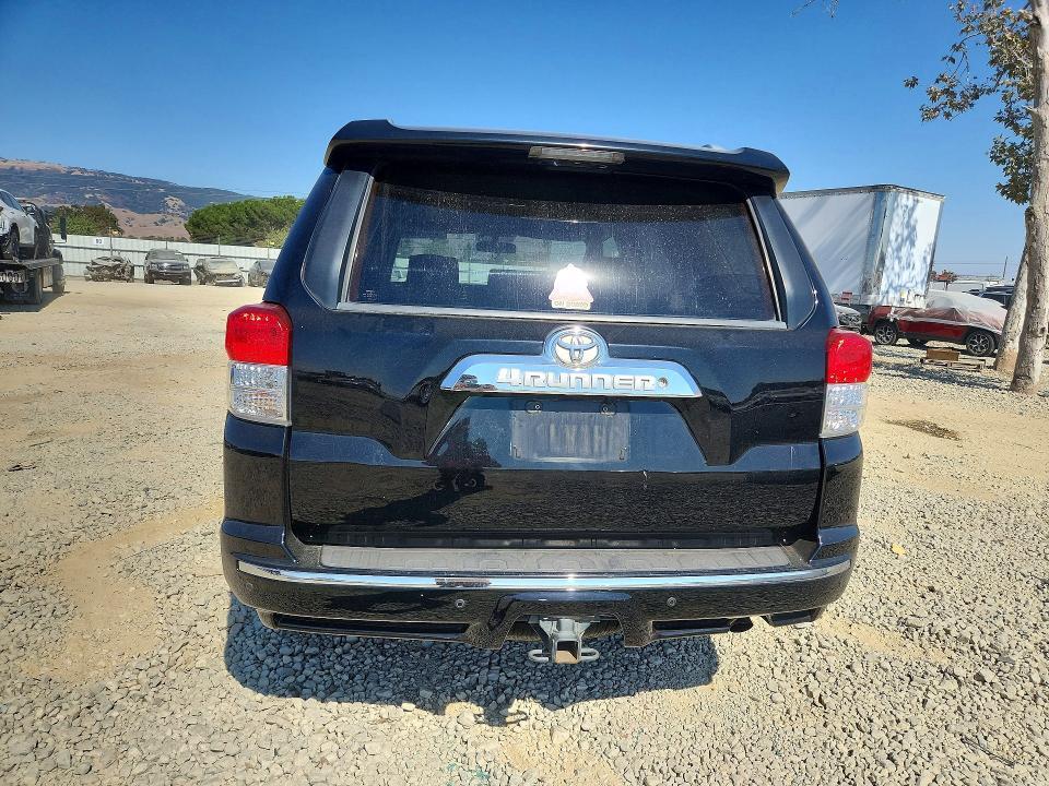 2010 TOYOTA 4RUNNER SR5 — Фото 6 из 13