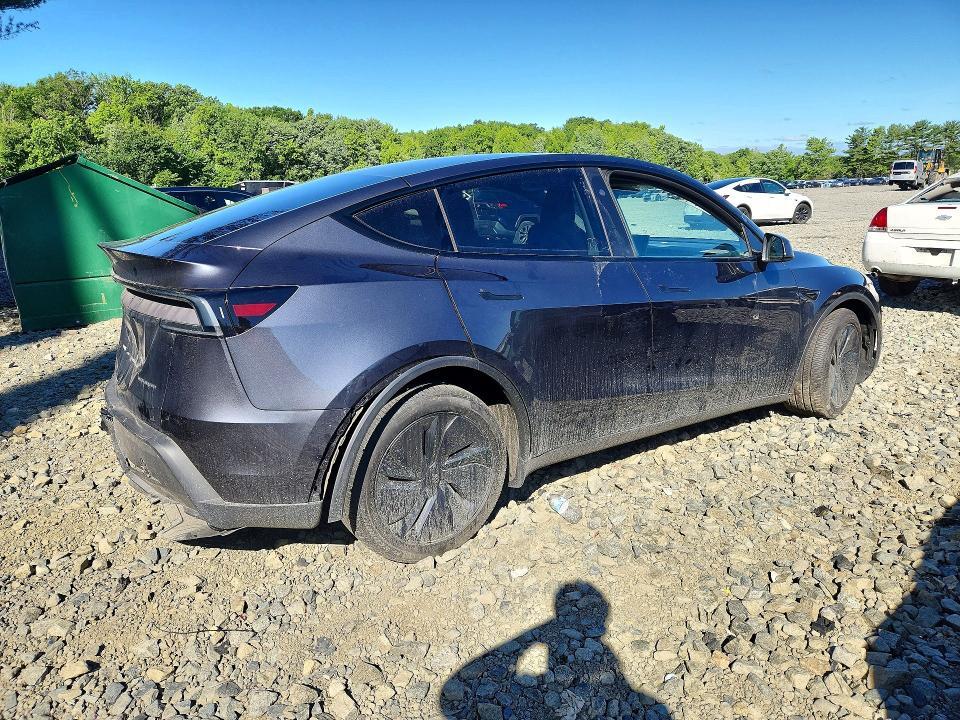 2026 TESLA MODEL Y — Фото 3 из 12