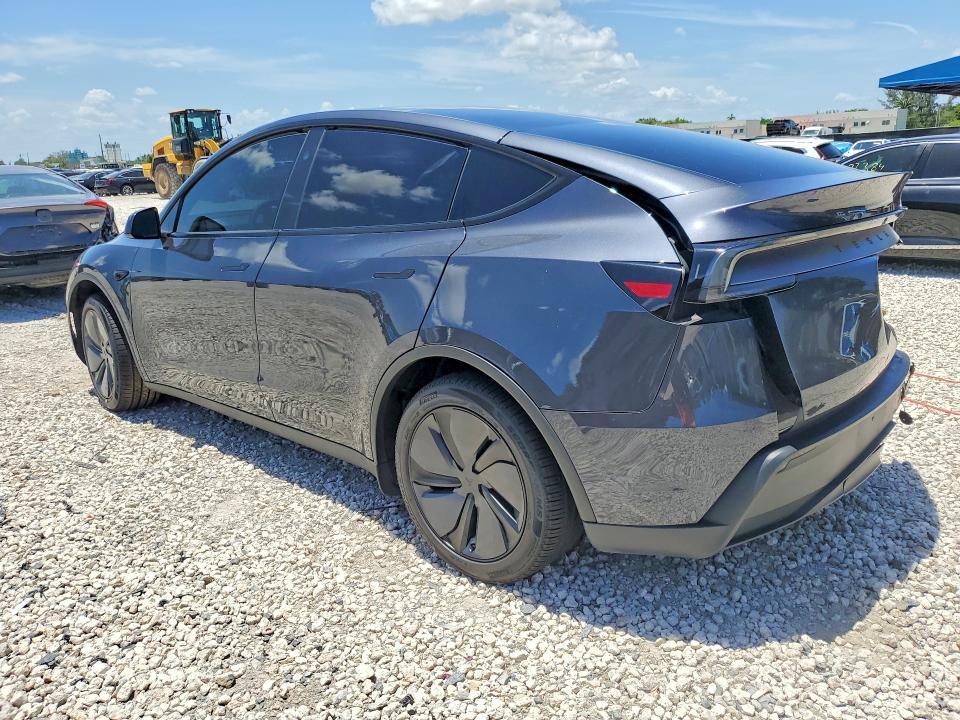 2026 TESLA MODEL Y — Фото 2 из 12