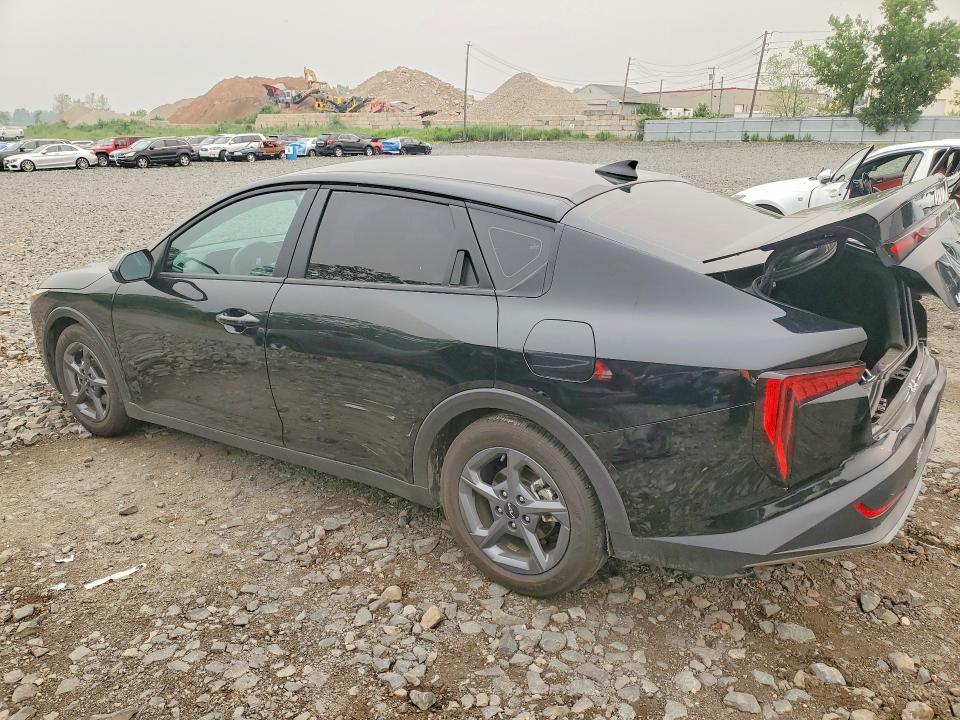 2025 KIA K4 LXS — Фото 2 из 12