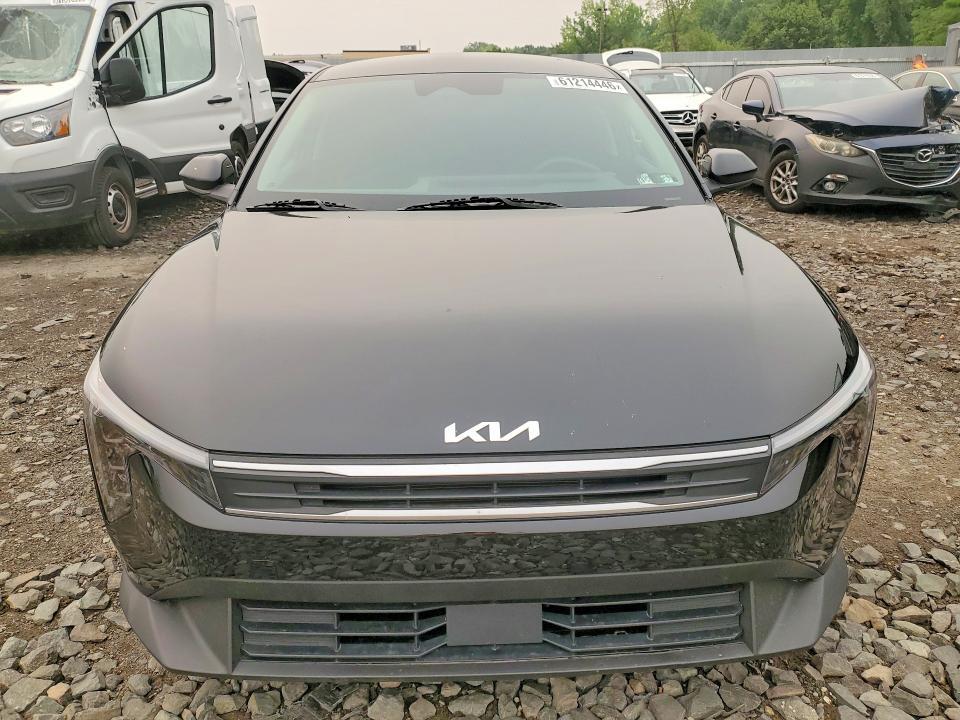 2025 KIA K4 LXS — Фото 5 из 12