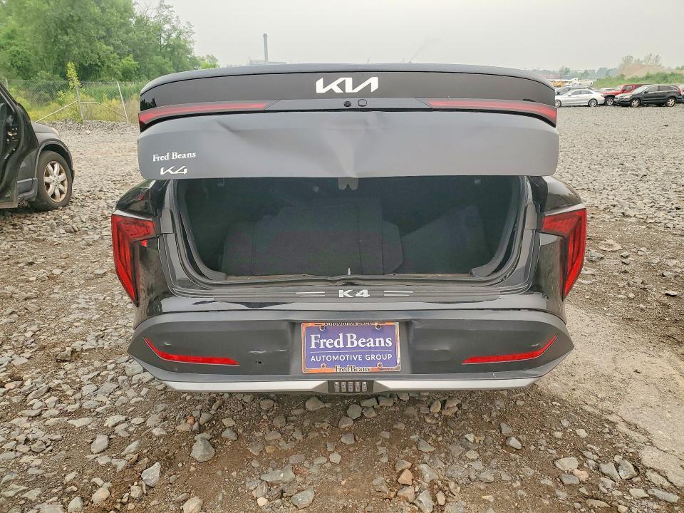 2025 KIA K4 LXS — Фото 6 из 12