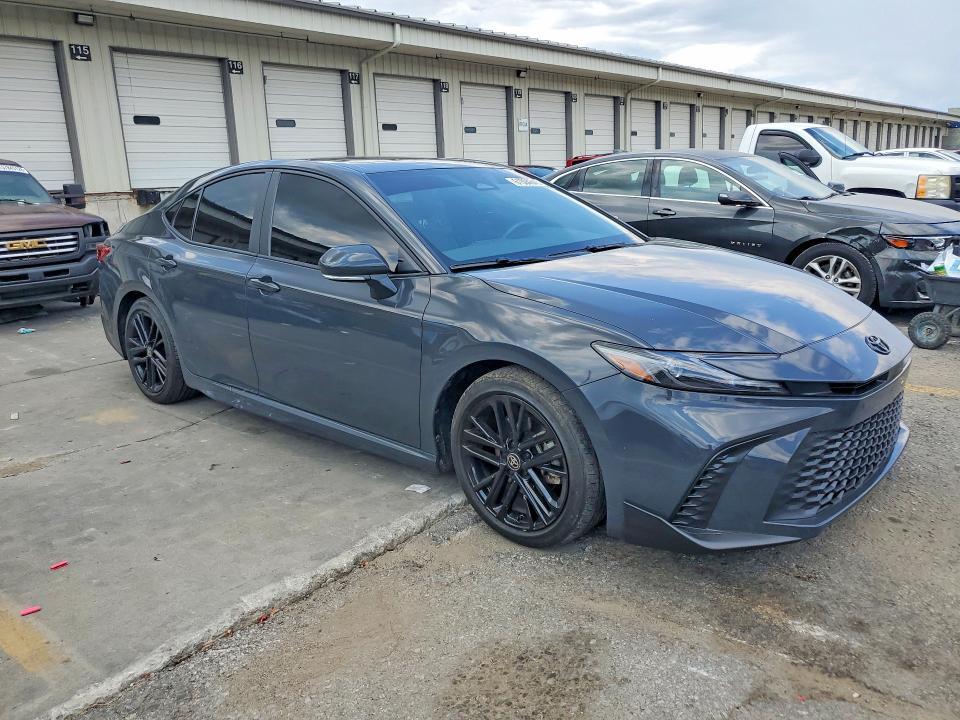 2025 TOYOTA CAMRY SE — Фото 4 из 12