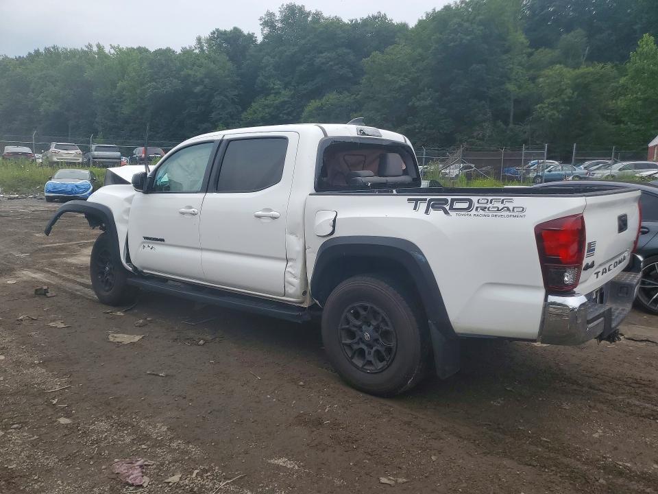 2023 TOYOTA TACOMA SR5 V6 — Фото 2 из 12