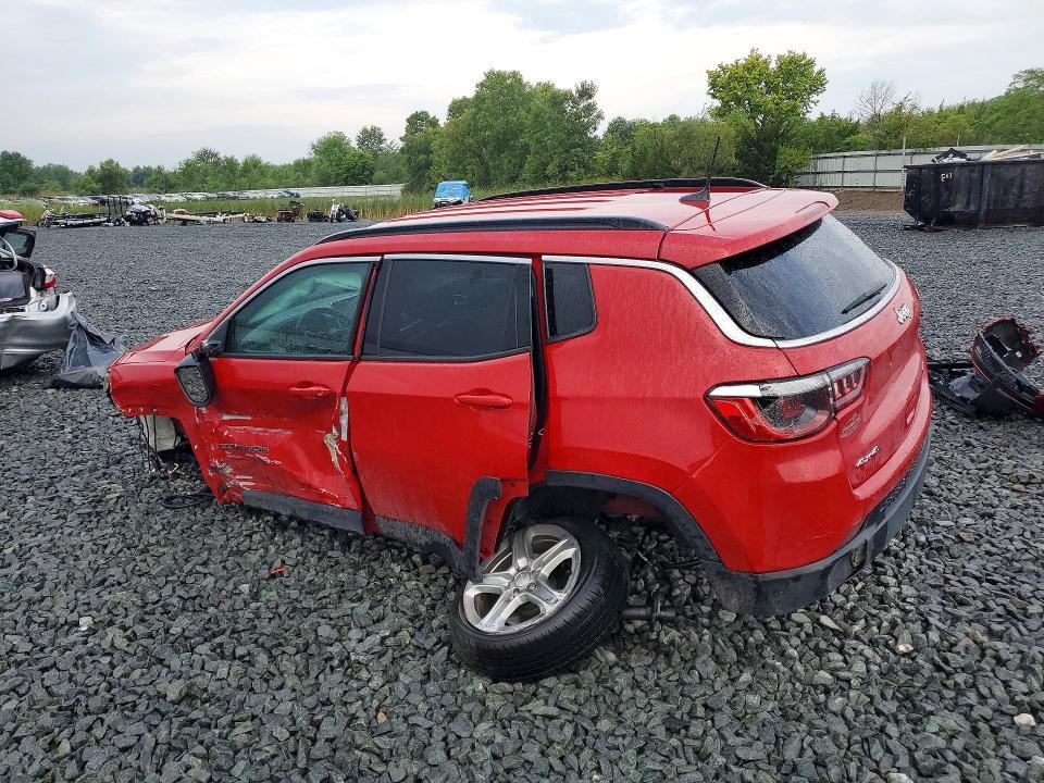 2023 JEEP COMPASS LATITUDE — Фото 2 из 13