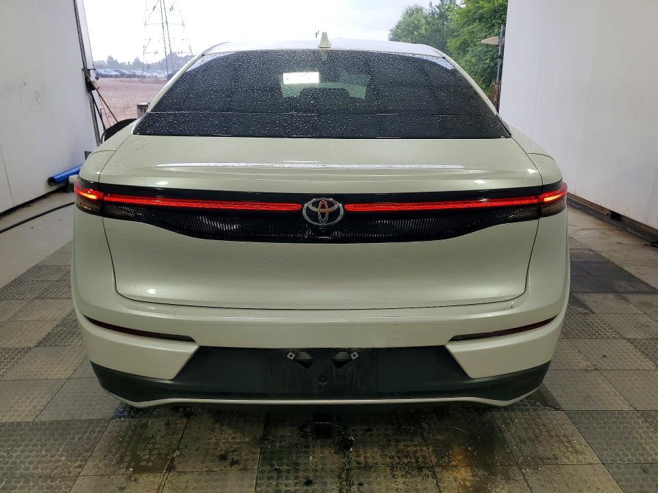 2023 TOYOTA CROWN XLE — Фото 6 из 12