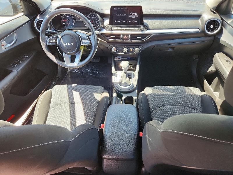 2023 KIA FORTE LX — Фото 8 из 13