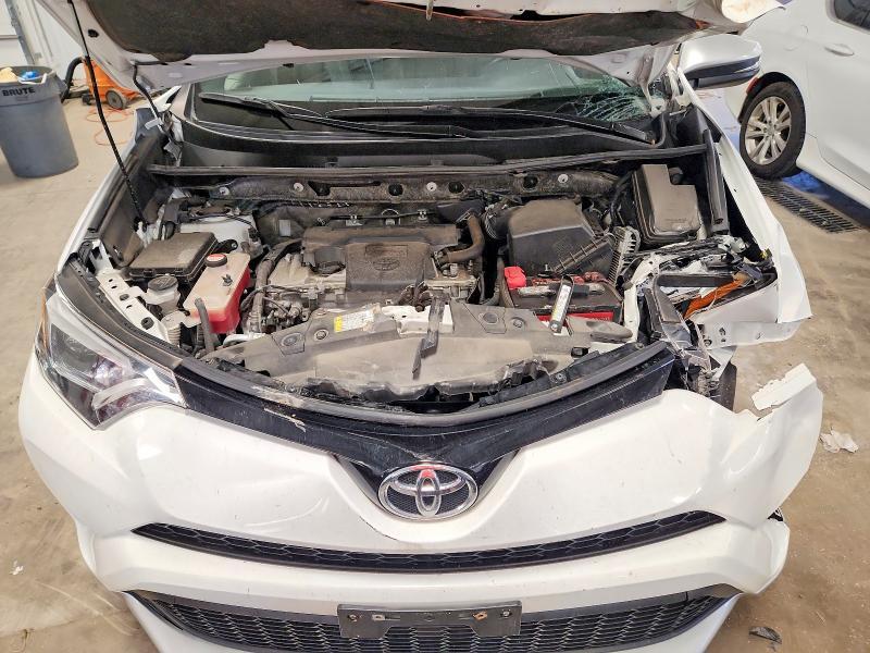 2016 TOYOTA RAV4 SE — Фото 11 из 12