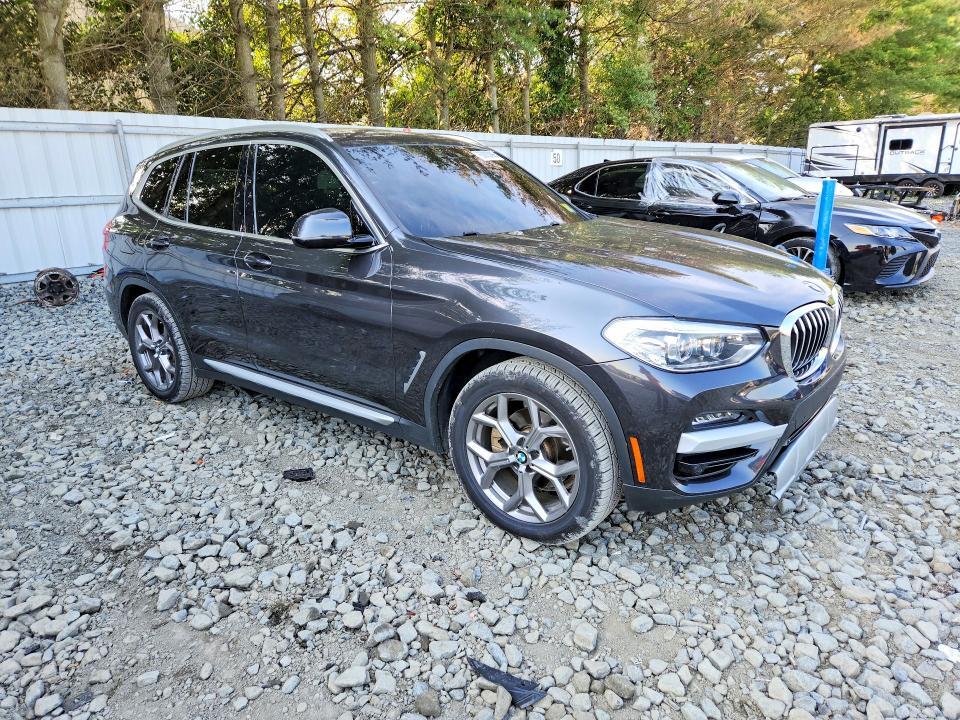 2021 BMW X3 XDRIVE30E — Фото 4 из 13