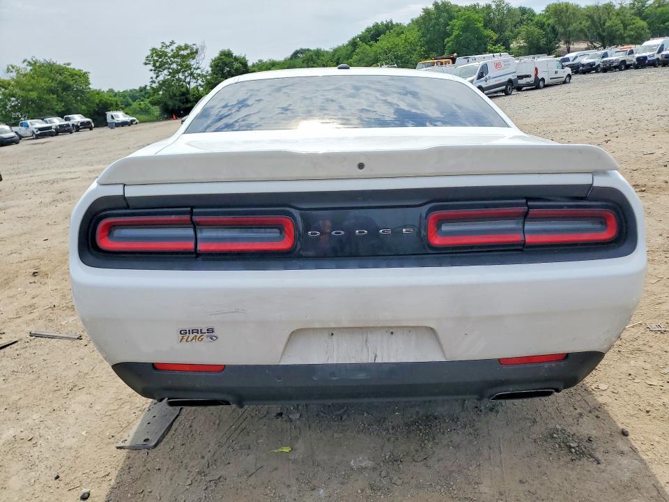 2021 DODGE CHALLENGER R/T — Фото 6 из 12