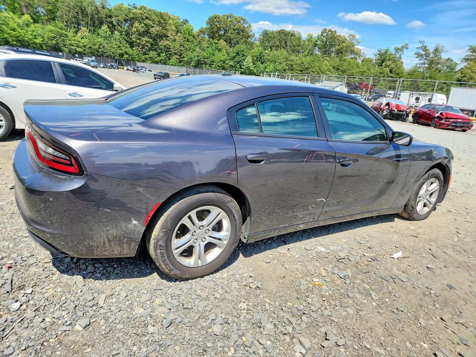 2021 DODGE CHARGER SXT — Фото 3 из 12