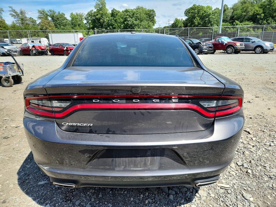 2021 DODGE CHARGER SXT — Фото 6 из 12