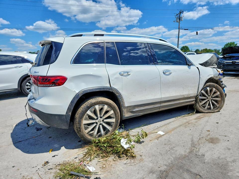 2021 MERCEDES-BENZ GLB 250 4MATIC — Фото 3 из 13