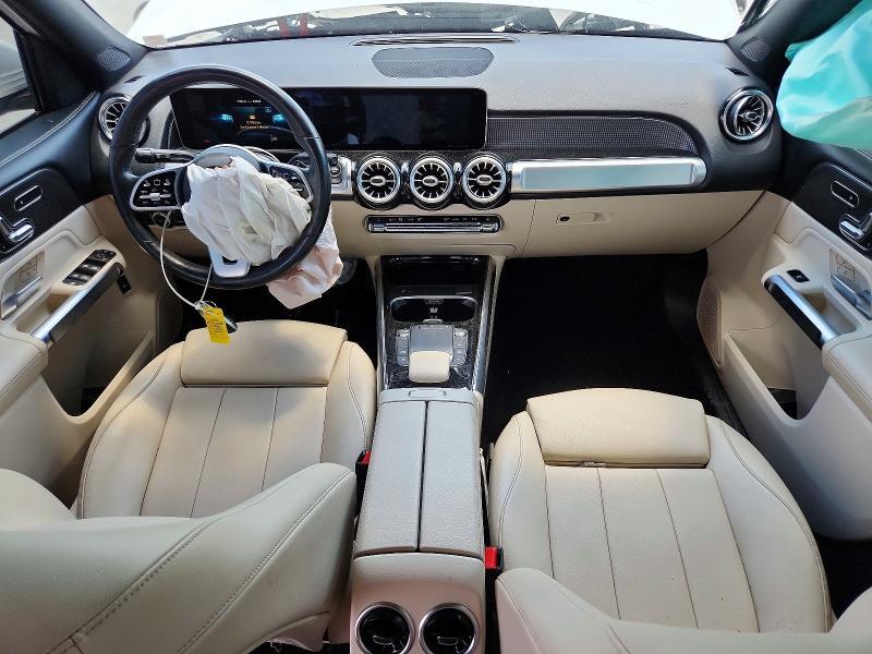 2021 MERCEDES-BENZ GLB 250 4MATIC — Фото 8 из 13