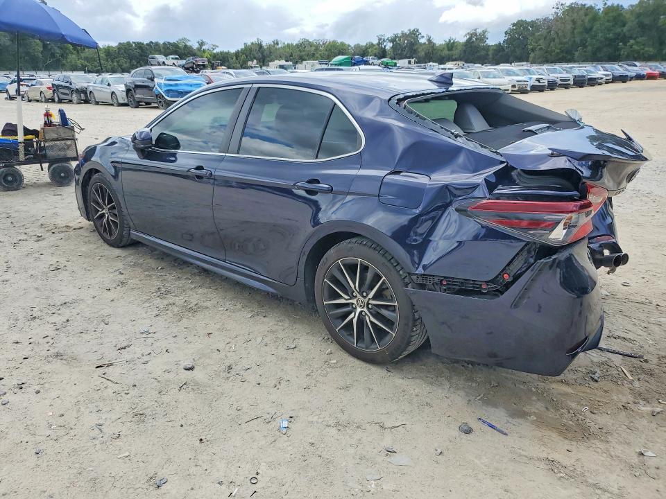 2021 TOYOTA CAMRY SE — Фото 2 из 12