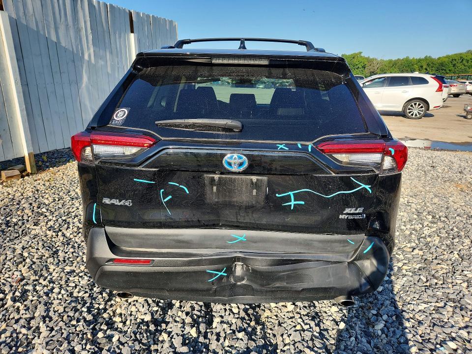 2021 TOYOTA RAV4 HYBRID XLE PREMIUM — Фото 6 из 12