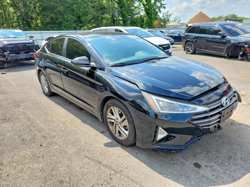 2020 HYUNDAI ELANTRA VALUE EDITION — Фото 4 из 12