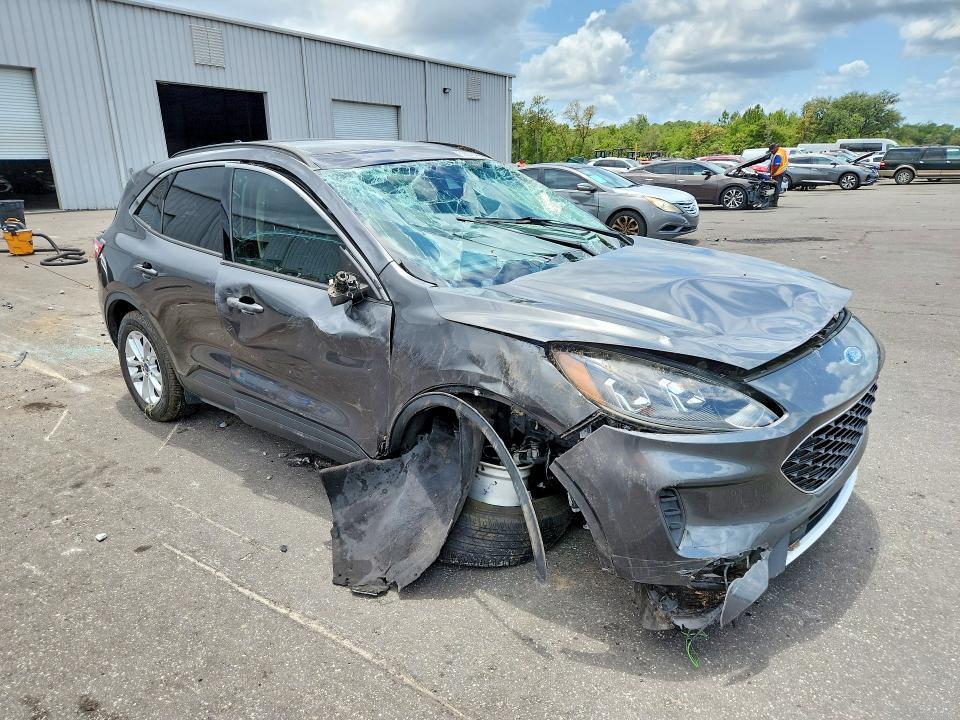 1FMCU0G68LUC61896 2020 FORD ESCAPE photo no. 4