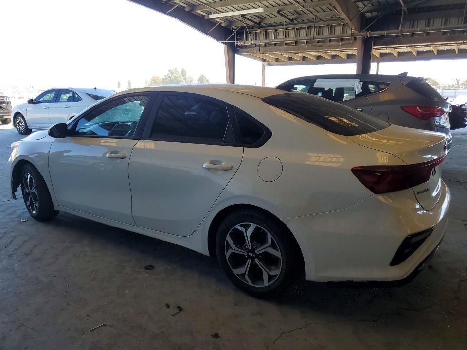 2020 KIA FORTE LXS — Фото 2 из 12