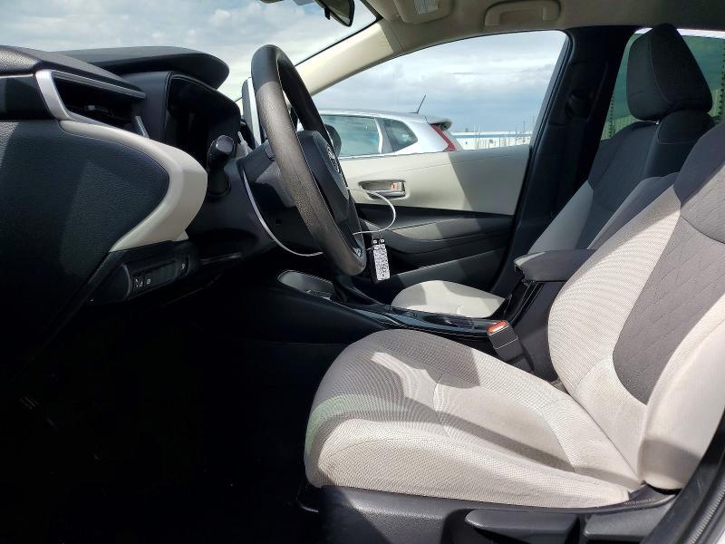 2020 TOYOTA COROLLA LE — Фото 7 из 12