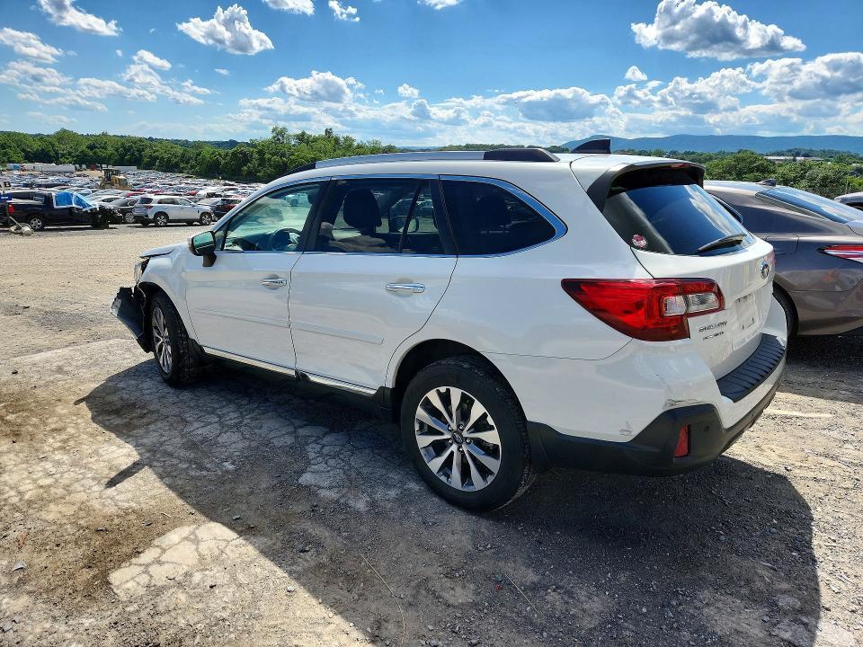 4S4BSATC2K3396573 2019 SUBARU OUTBACK photo no. 2