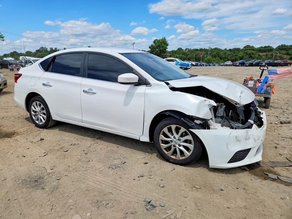 2019 NISSAN SENTRA SV — Фото 4 из 12