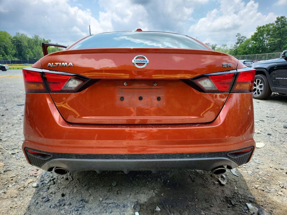 2019 NISSAN ALTIMA SR — Фото 6 из 12