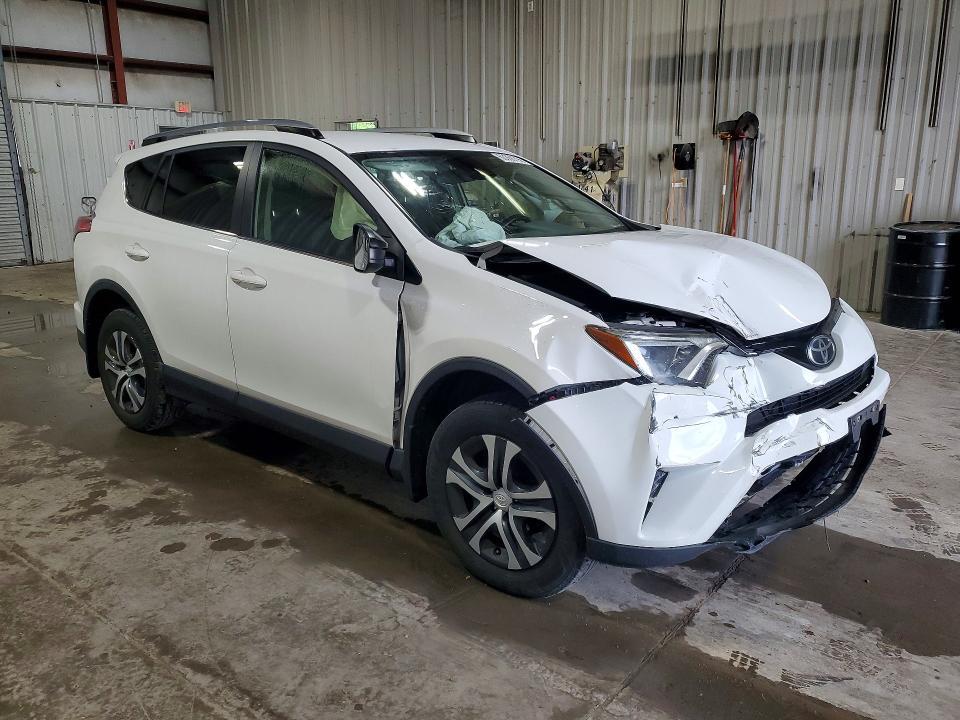 2018 TOYOTA RAV4 LE — Фото 4 из 12