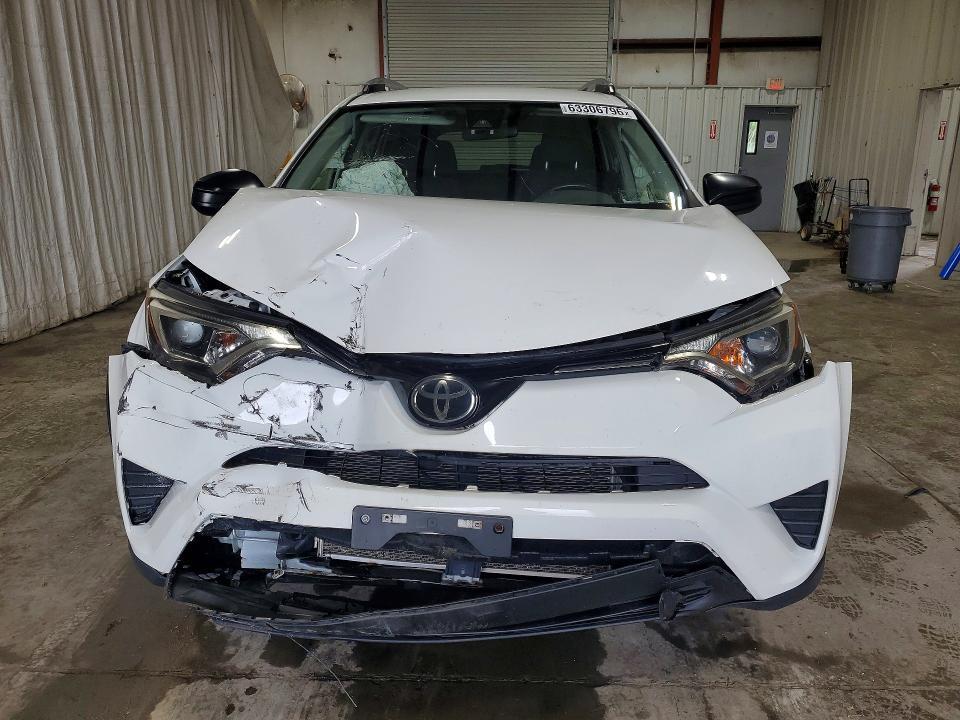 2018 TOYOTA RAV4 LE — Фото 5 из 12