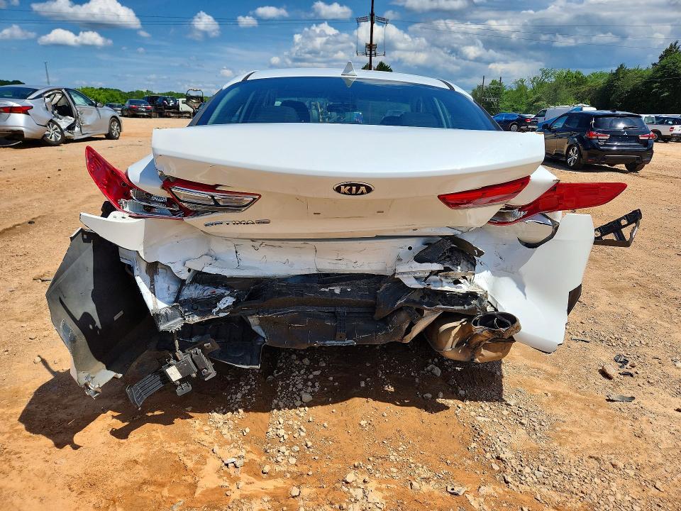 2018 KIA OPTIMA LX — Фото 6 из 12