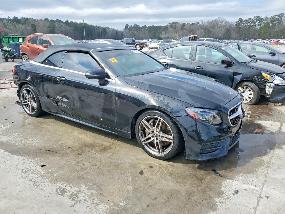 2018 MERCEDES-BENZ E 400 — Фото 4 из 12