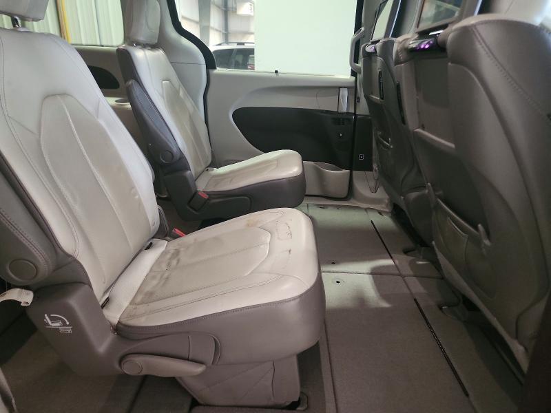 2018 CHRYSLER PACIFICA TOURING L PLUS — Фото 11 из 13