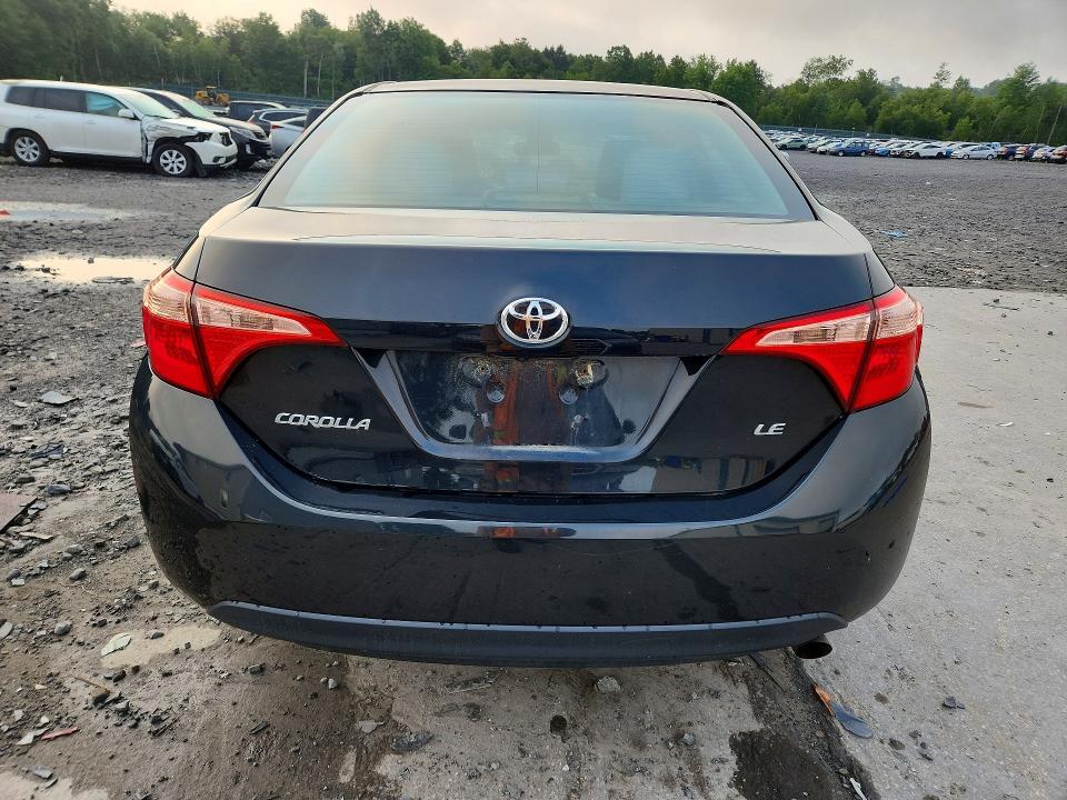 2T1BURHE4HC957864 2017 TOYOTA COROLLA photo no. 6