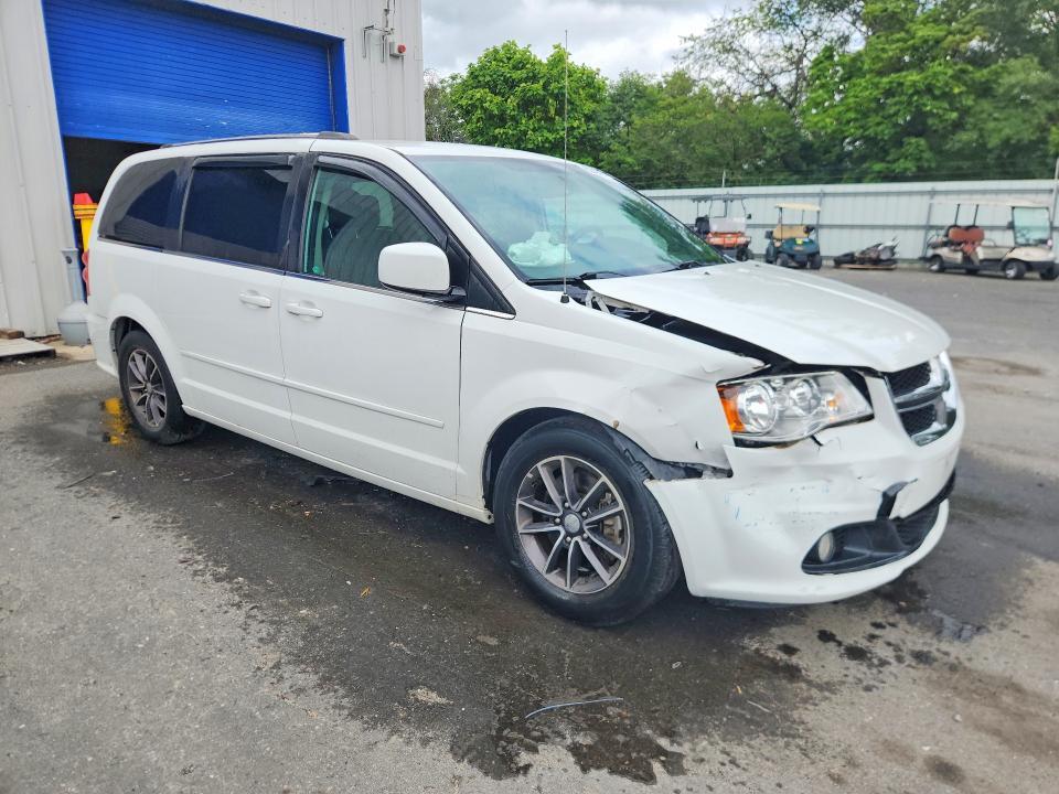 2017 DODGE GRAND CARAVAN SXT — Фото 4 из 13